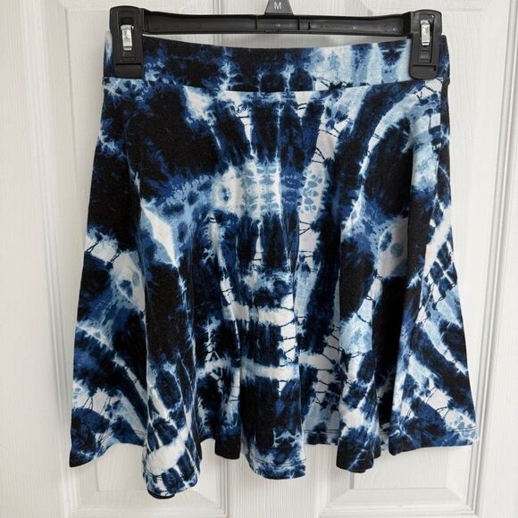 Charlotte Russe Blue Black Tye Dye Skater Skirt Women’s Size S - Picture 2 of 4